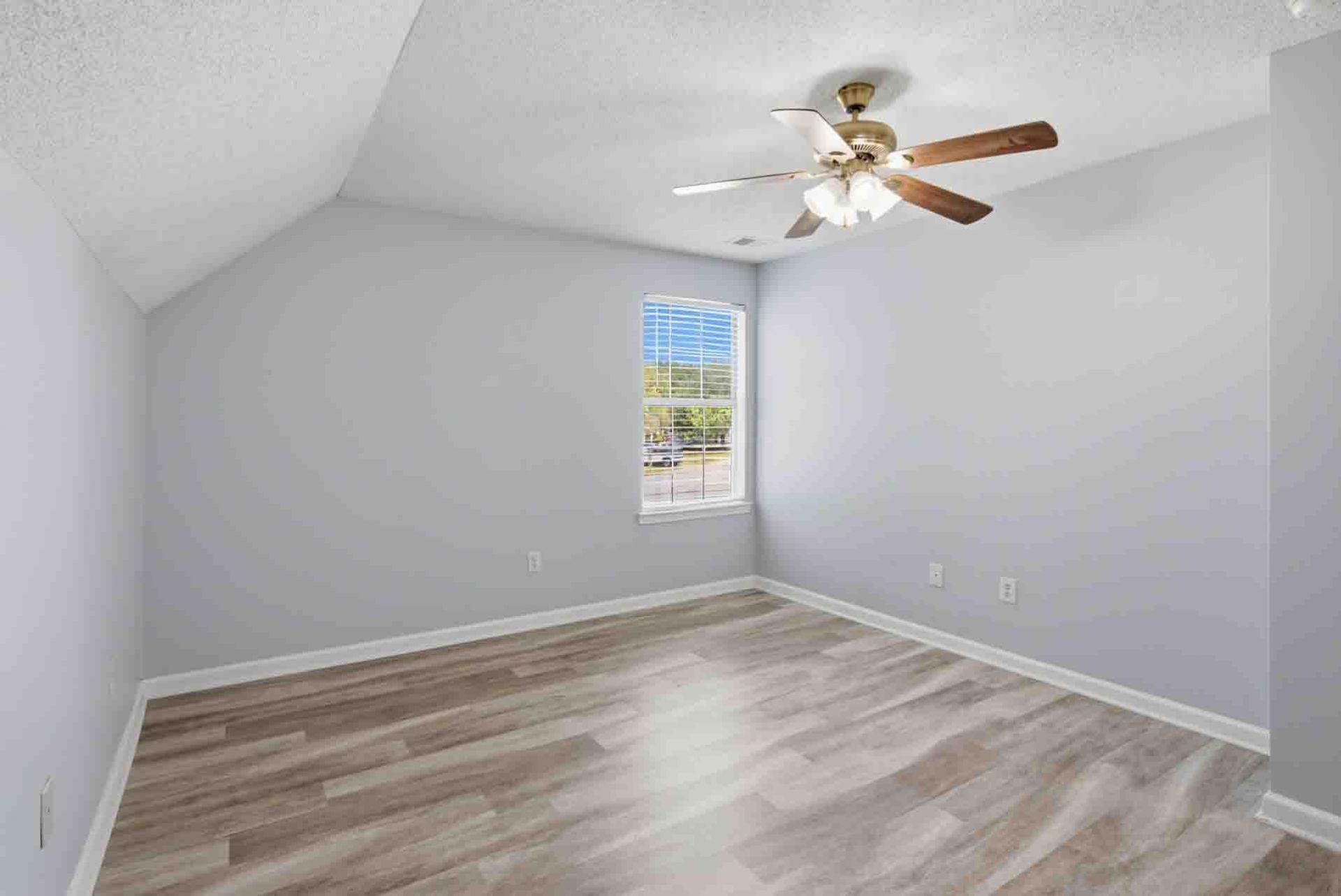 4897 Habersham Lane Photo 33