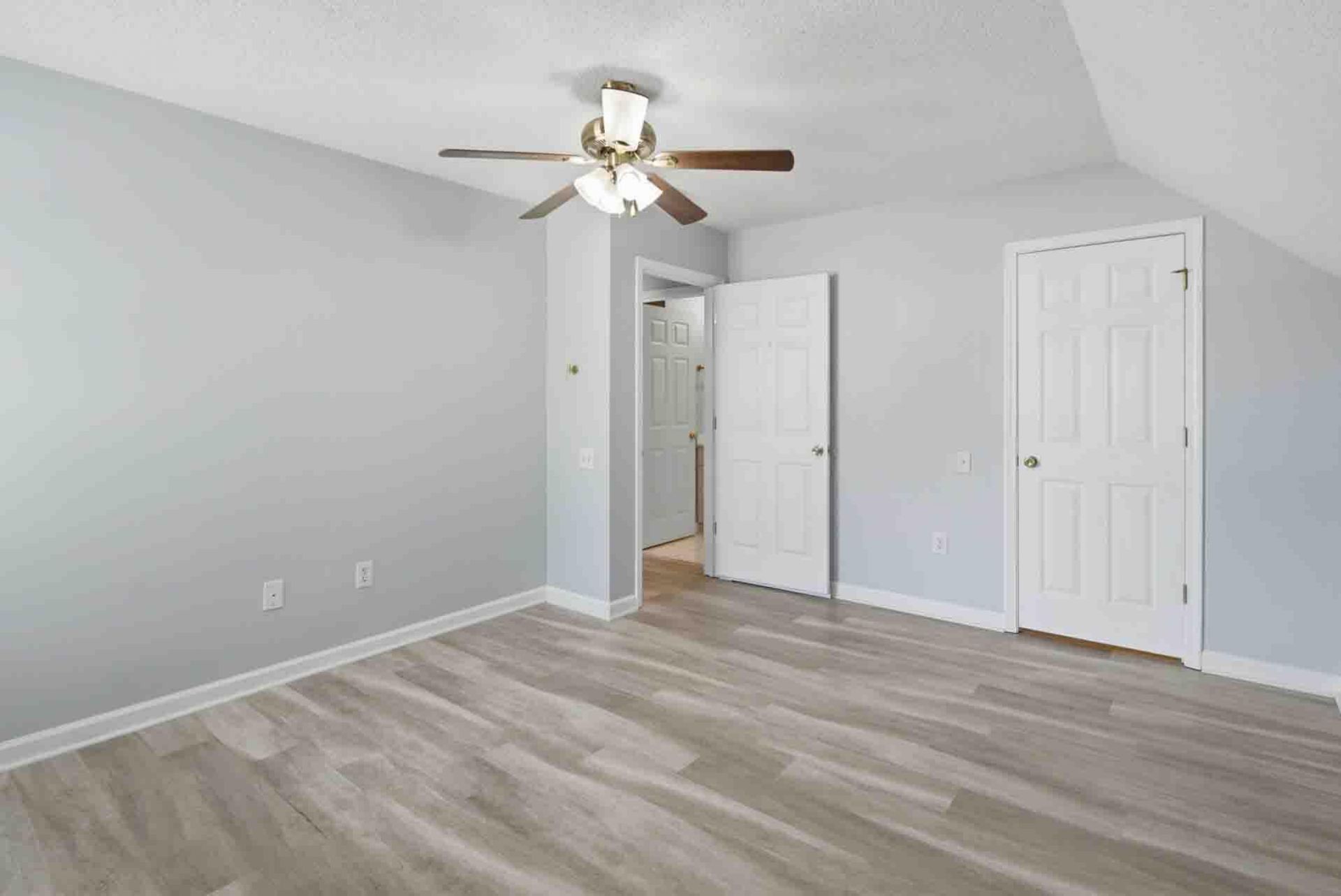 4897 Habersham Lane Photo 34