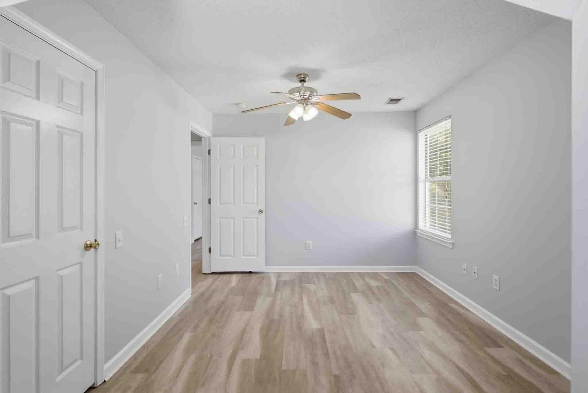 4897 Habersham Lane Photo 38