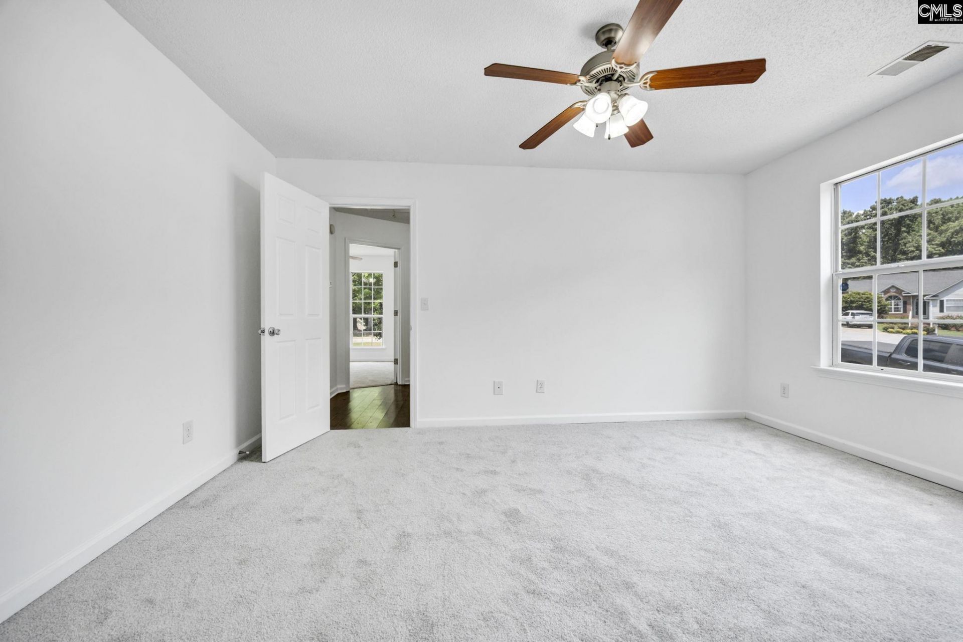 12 Gidding Court  Photo 16