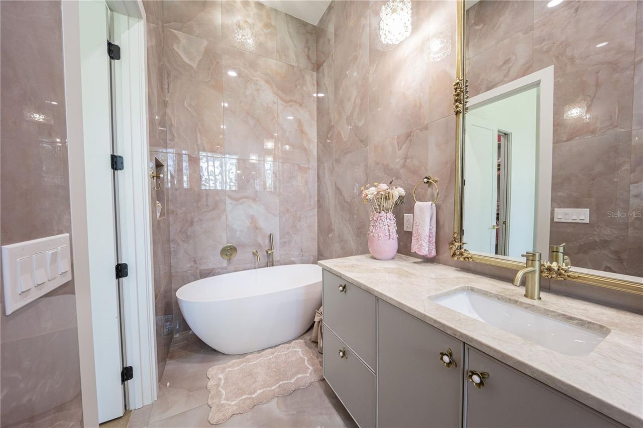 9240 Falcon Court, Venice, FL 34293 Photo