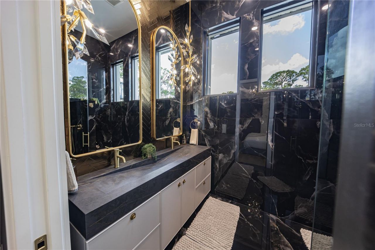 9240 Falcon Court, Venice, FL 34293 Photo