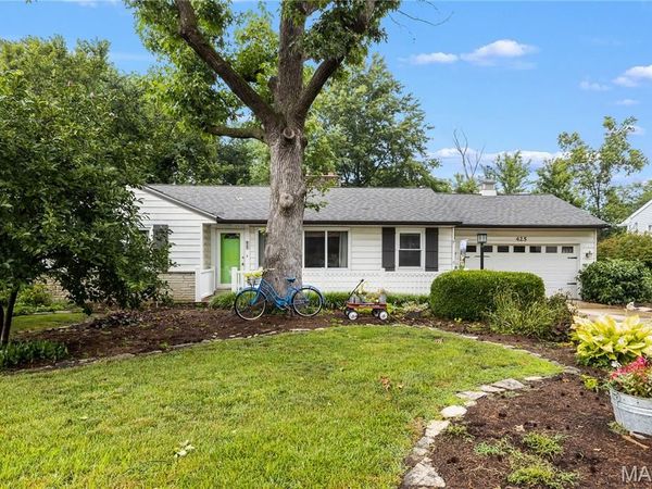 425 Linum Lane, Webster Groves, MO 63119