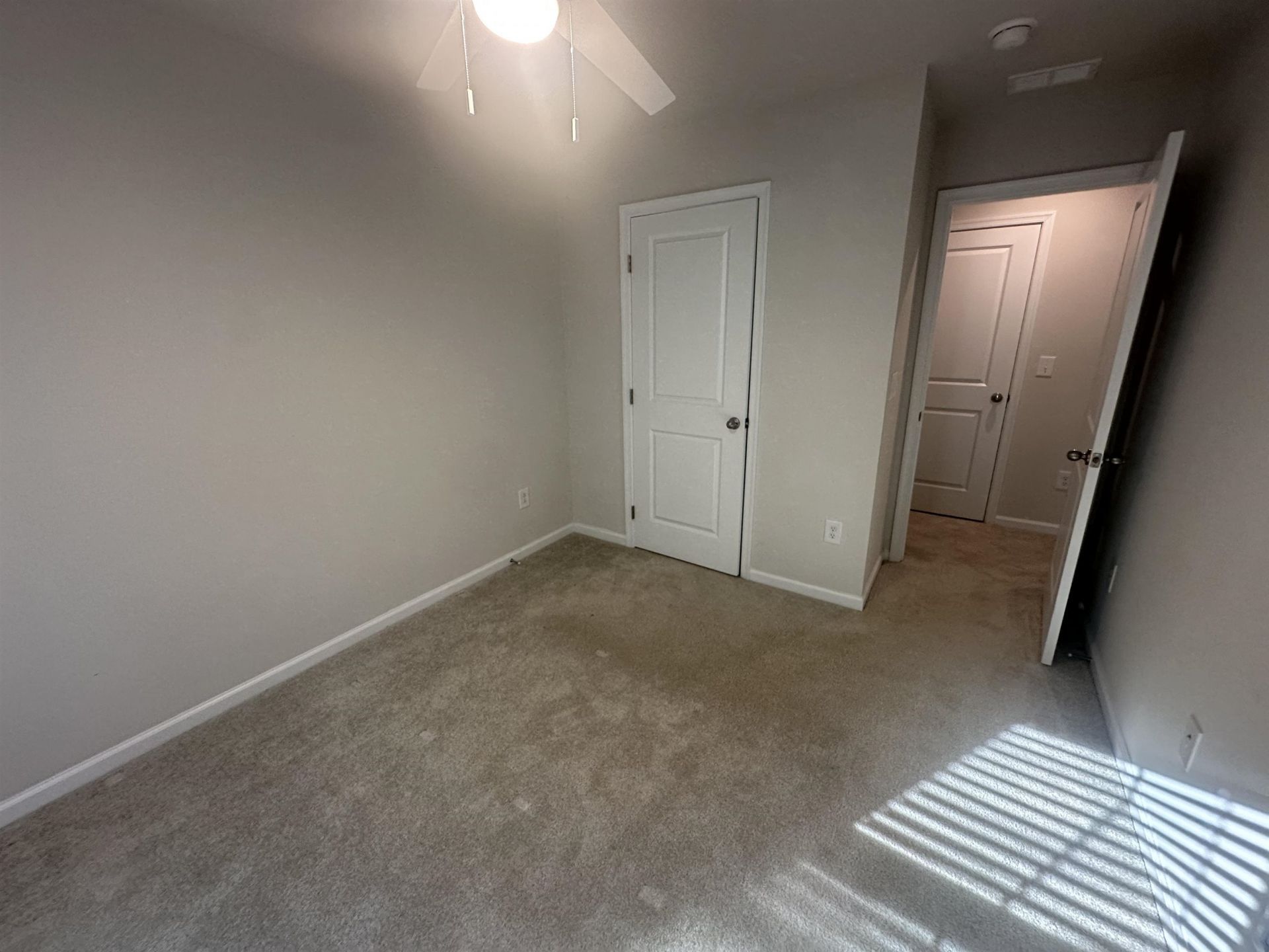146 Villa Grande St. Photo 14