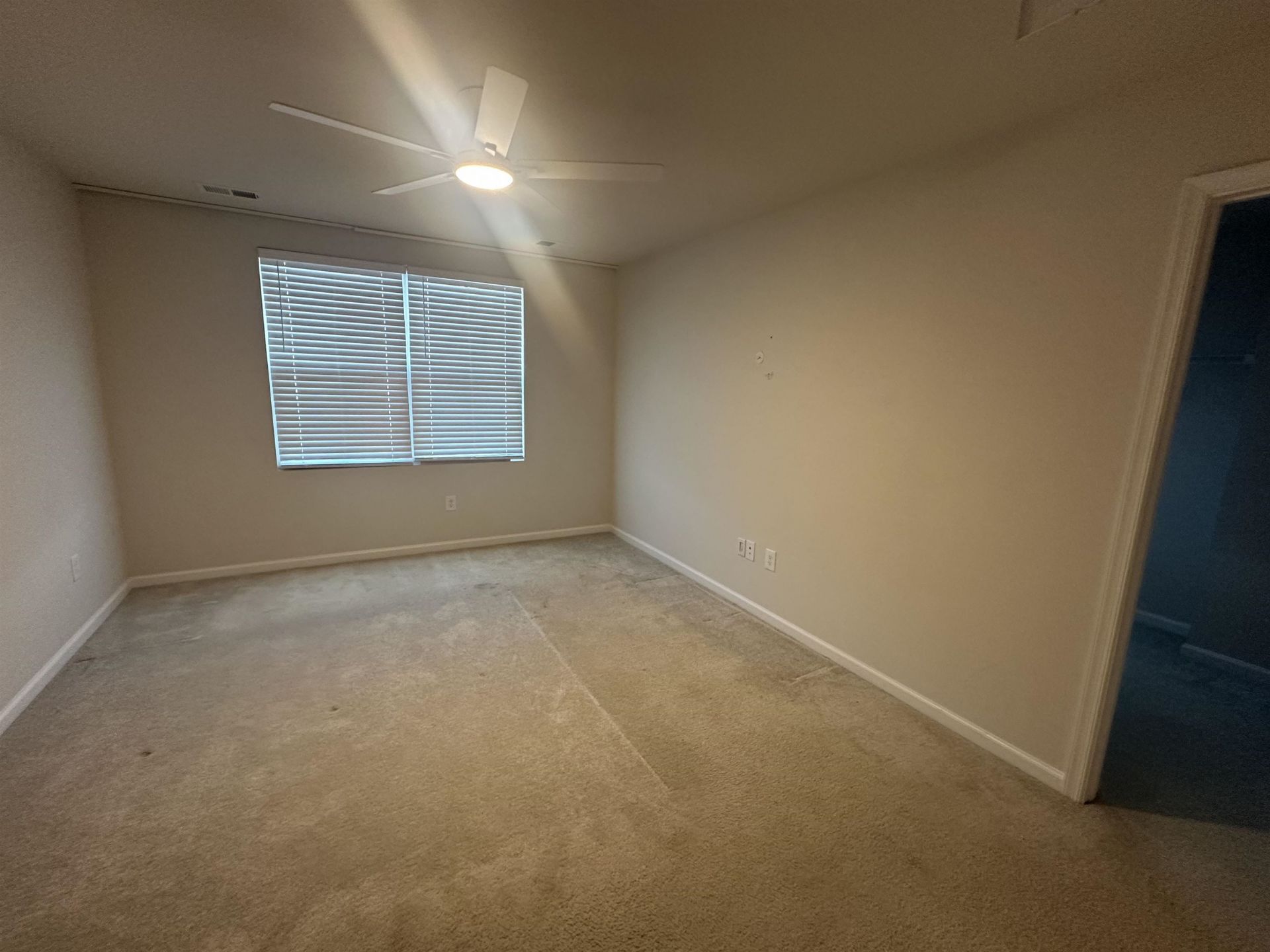 146 Villa Grande St. Photo 20