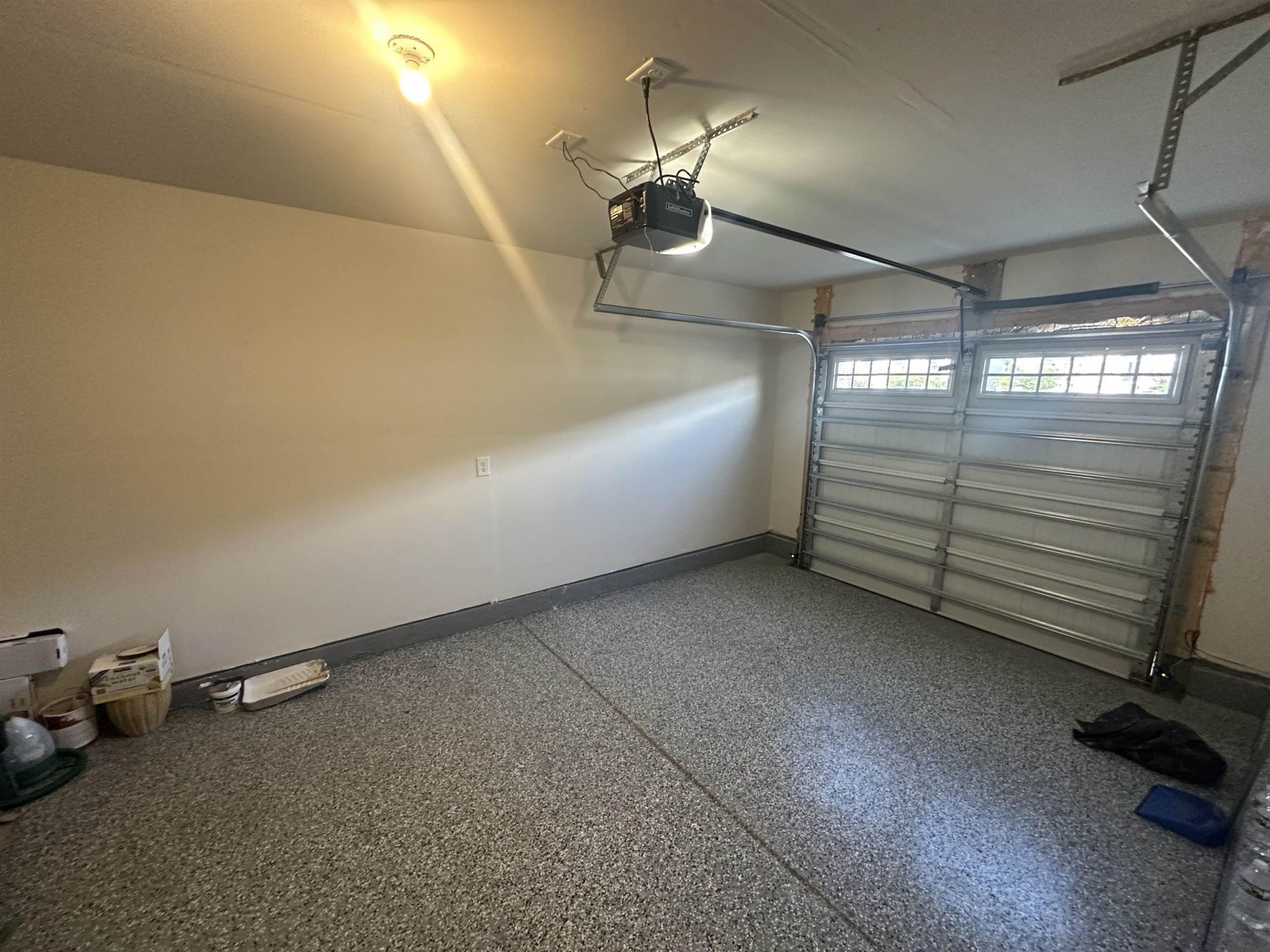 146 Villa Grande St. Photo 23