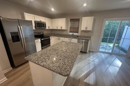 146 Villa Grande St. photo 4