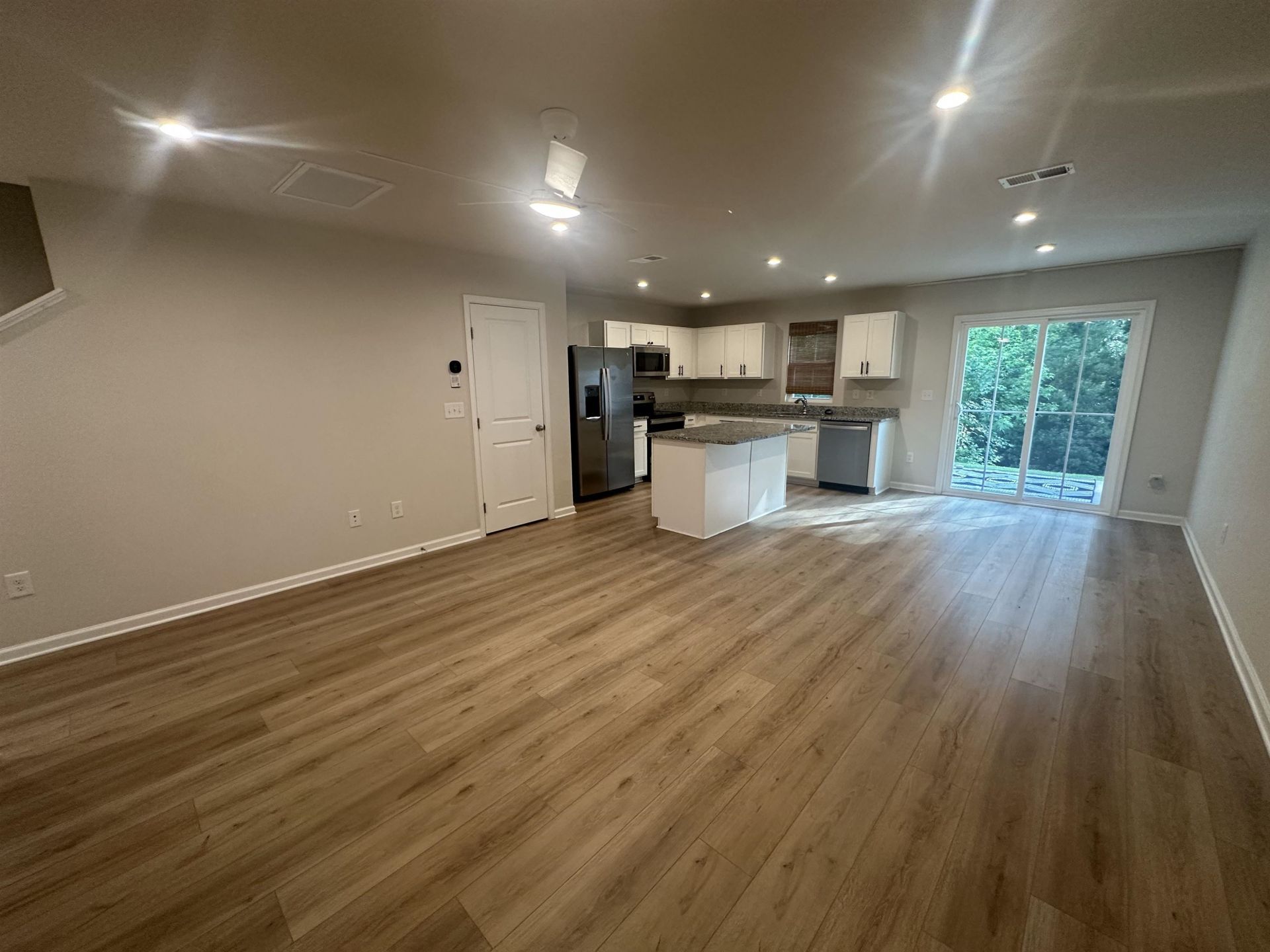 146 Villa Grande St. Photo 5