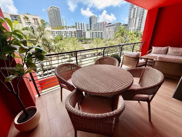 90 NE 32, Unit 302, Miami, FL 33137