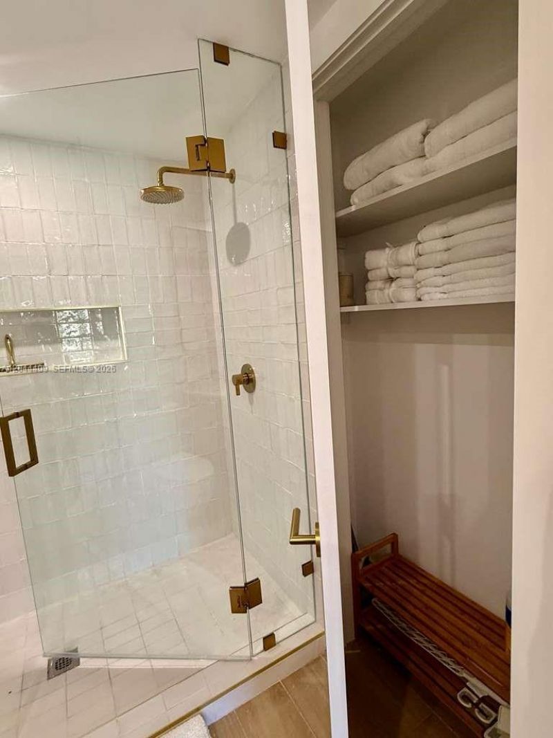 90 NE 32, Unit 302, Miami, FL 33137 Photo