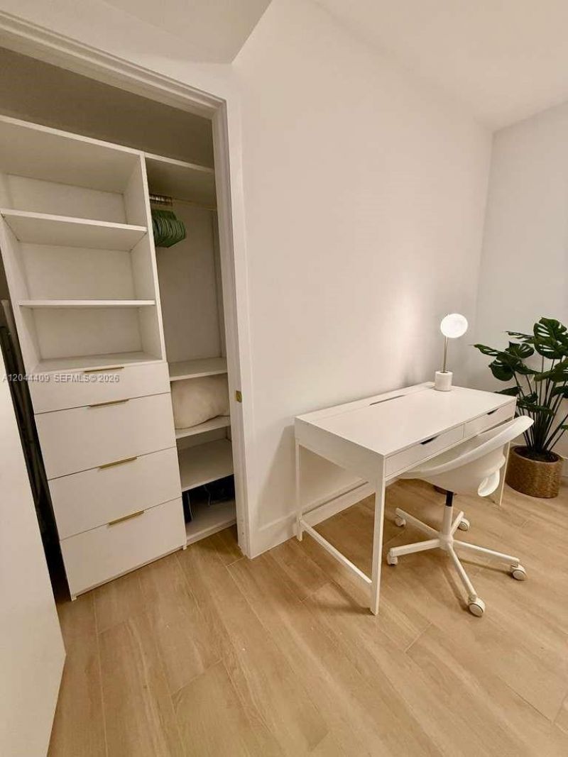 90 NE 32, Unit 302, Miami, FL 33137 Photo
