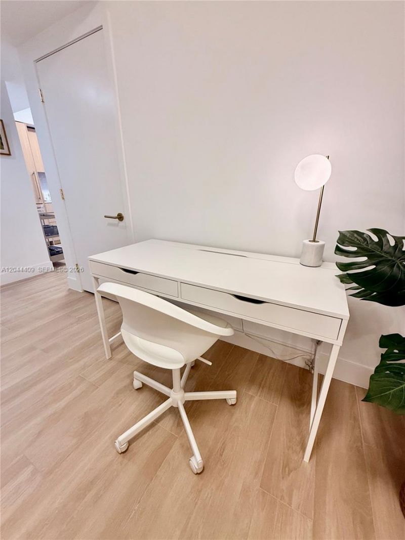 90 NE 32, Unit 302, Miami, FL 33137 Photo