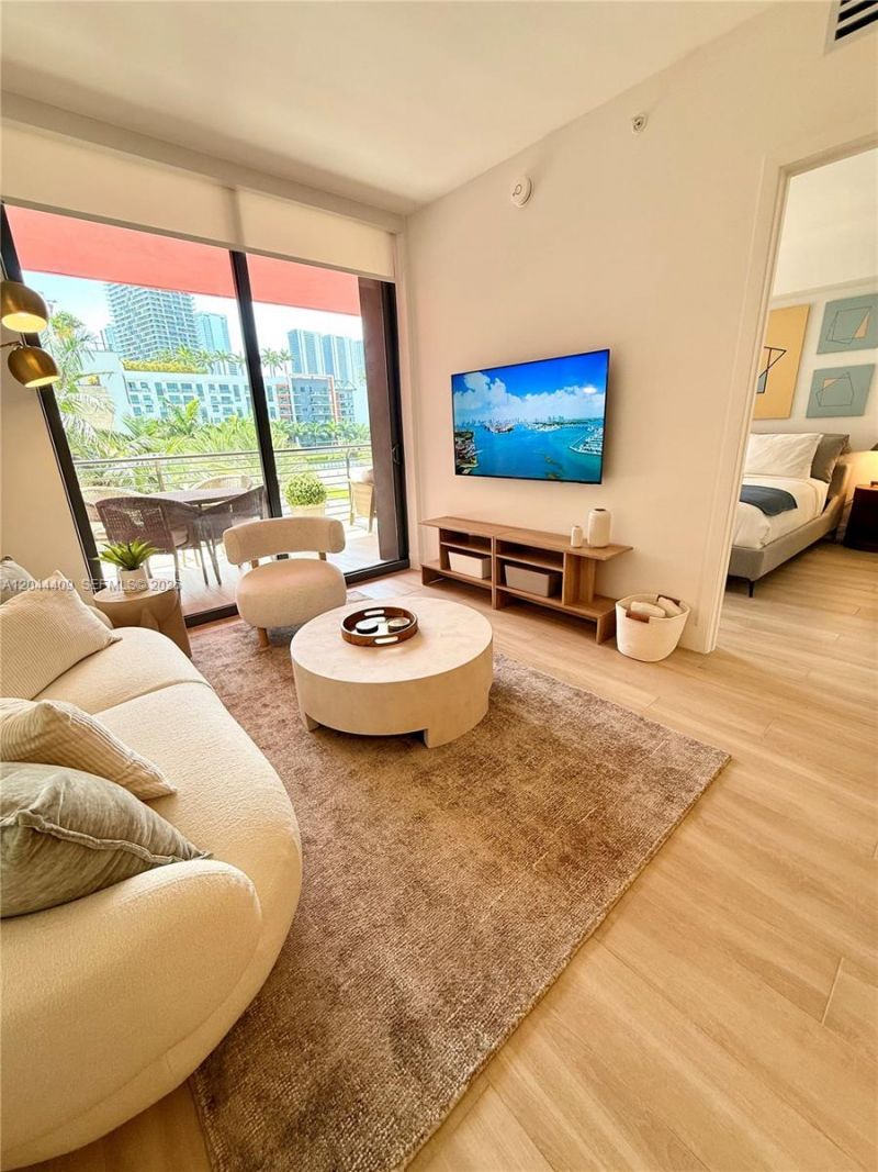 90 NE 32, Unit 302, Miami, FL 33137 Photo