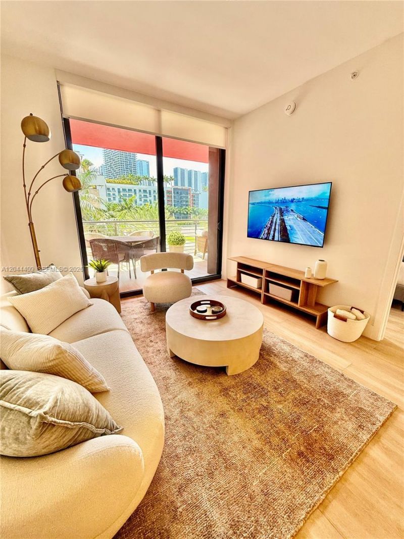 90 NE 32, Unit 302, Miami, FL 33137 Photo