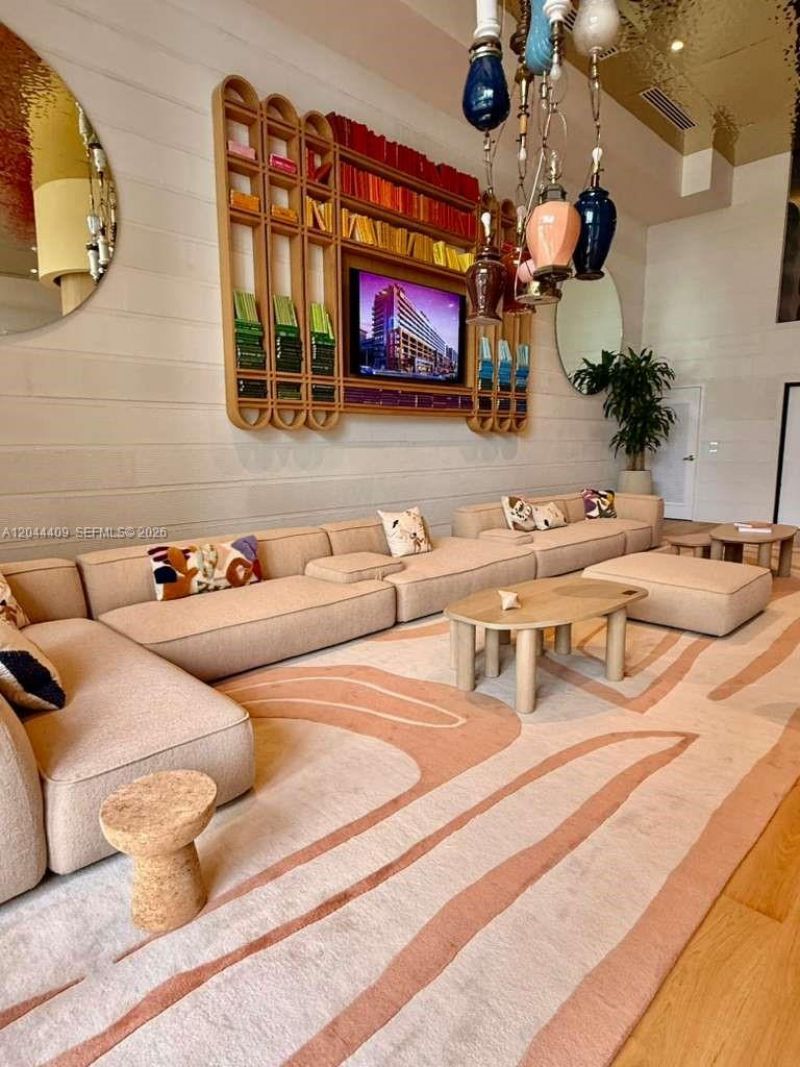 90 NE 32, Unit 302, Miami, FL 33137 Photo