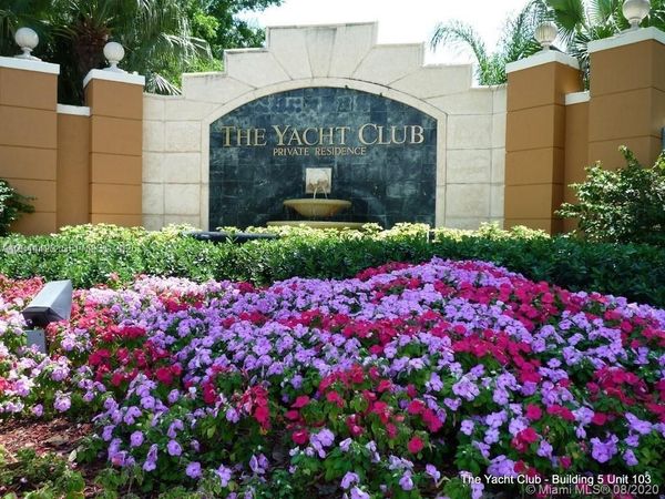 19501 E Country Club Dr , Unit 104, Aventura, FL 33180