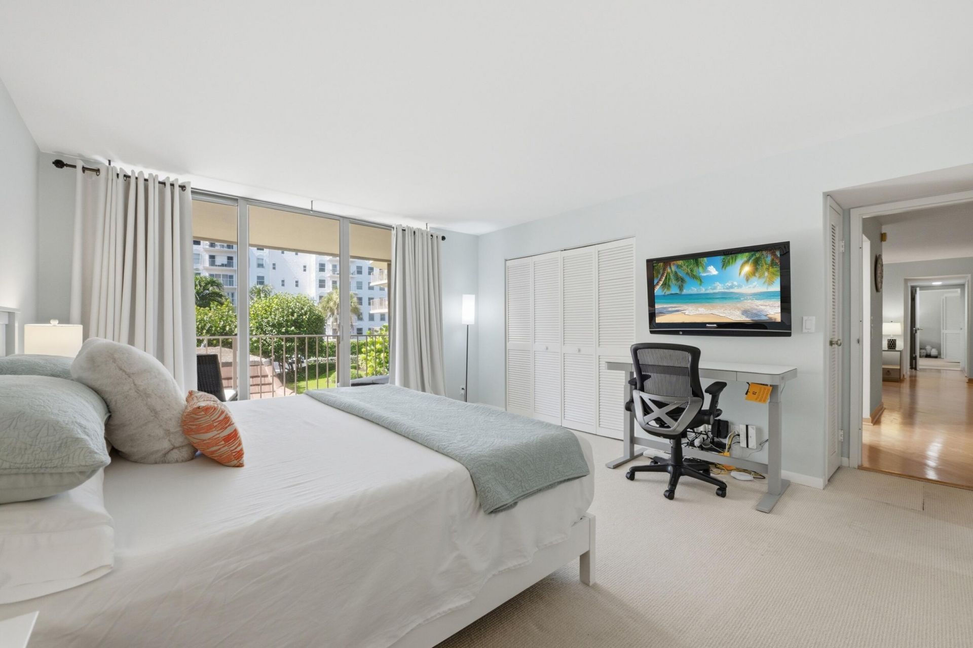3200 S Ocean Boulevard, Unit D203, Palm Beach, FL 33480 Photo