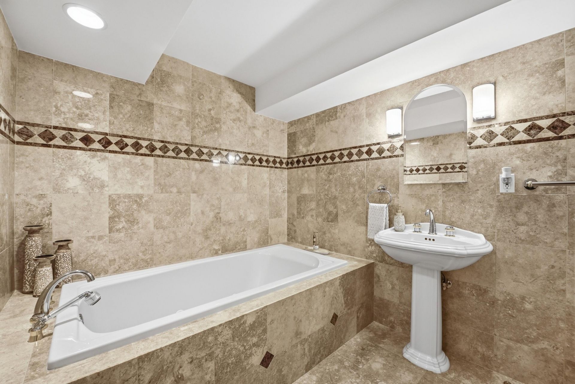 3200 S Ocean Boulevard, Unit D203, Palm Beach, FL 33480 Photo