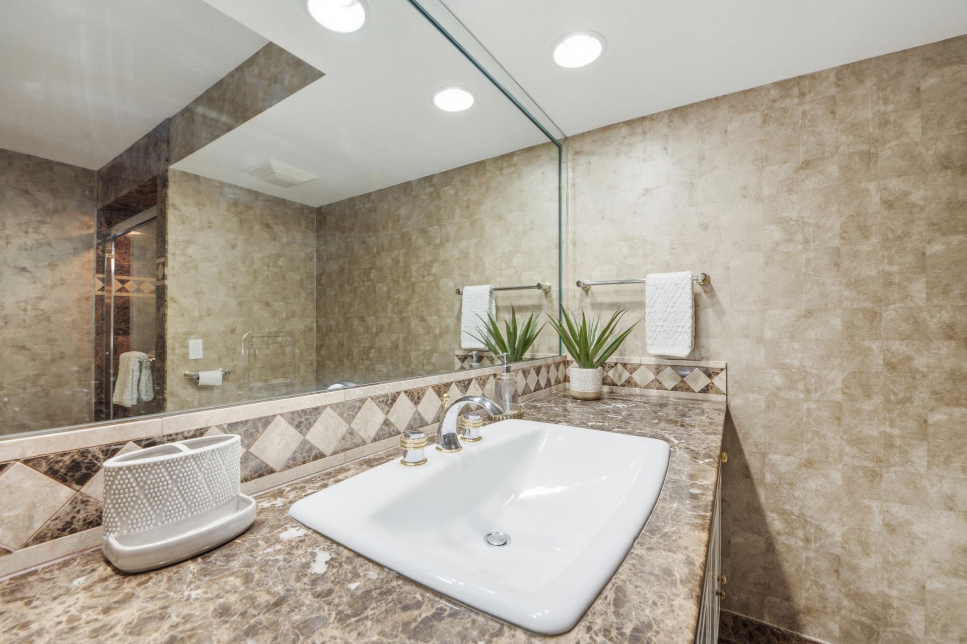 3200 S Ocean Boulevard, Unit D203, Palm Beach, FL 33480 Photo