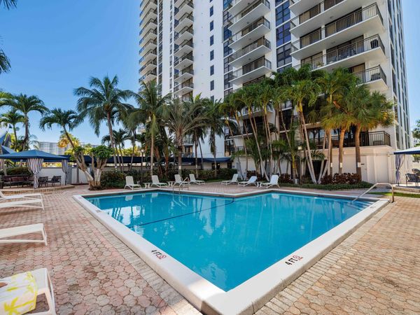 3031 N Ocean Boulevard, Unit 507, Fort Lauderdale, FL 33308