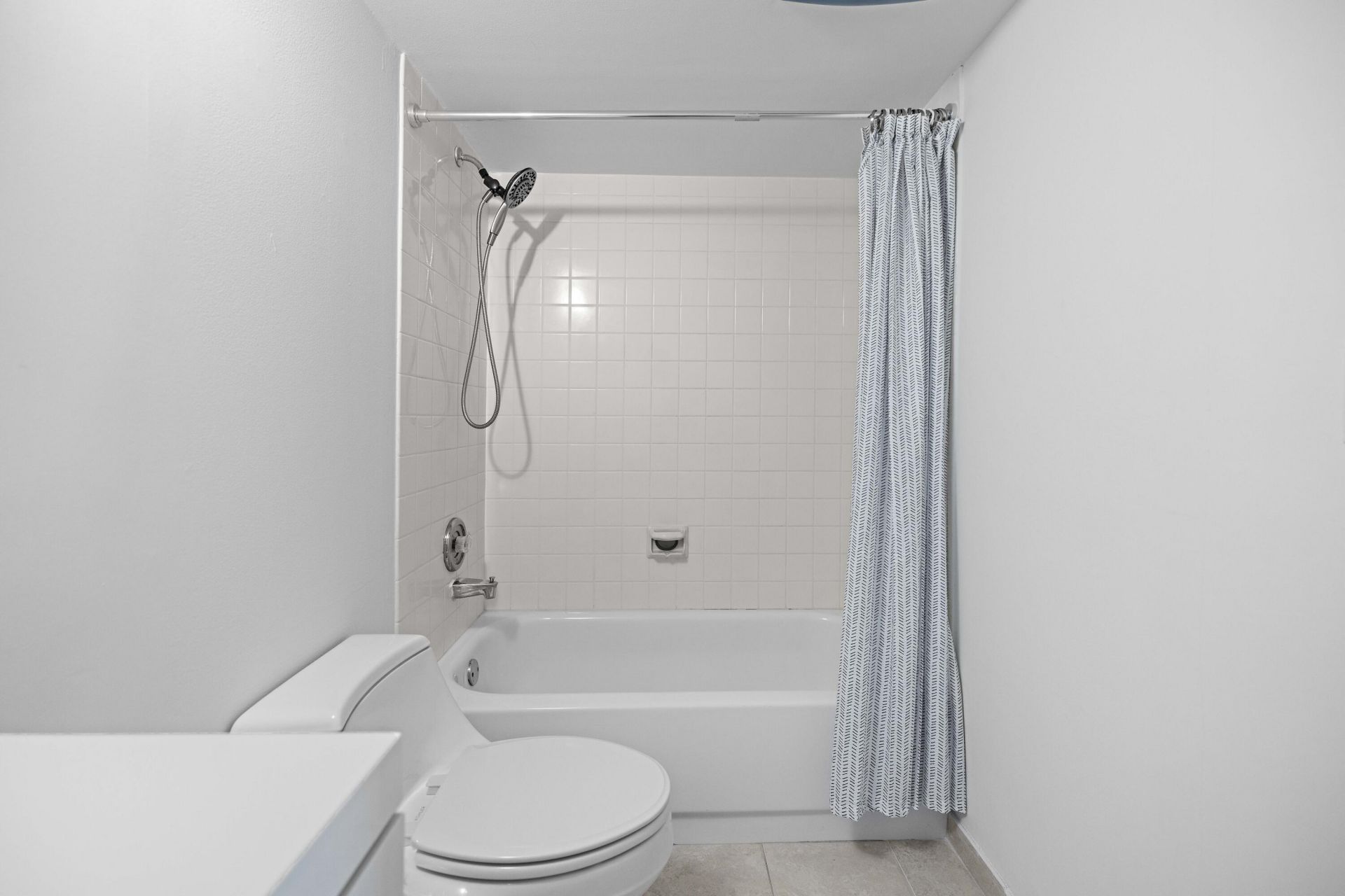 3031 N Ocean Boulevard, Unit 507, Fort Lauderdale, FL 33308 Photo