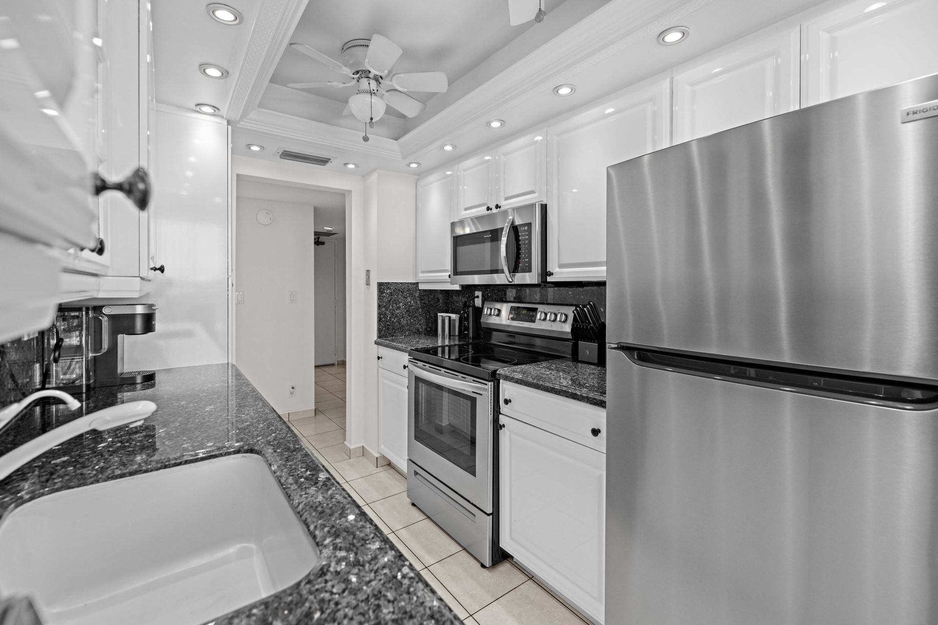 3031 N Ocean Boulevard, Unit 507, Fort Lauderdale, FL 33308 Photo