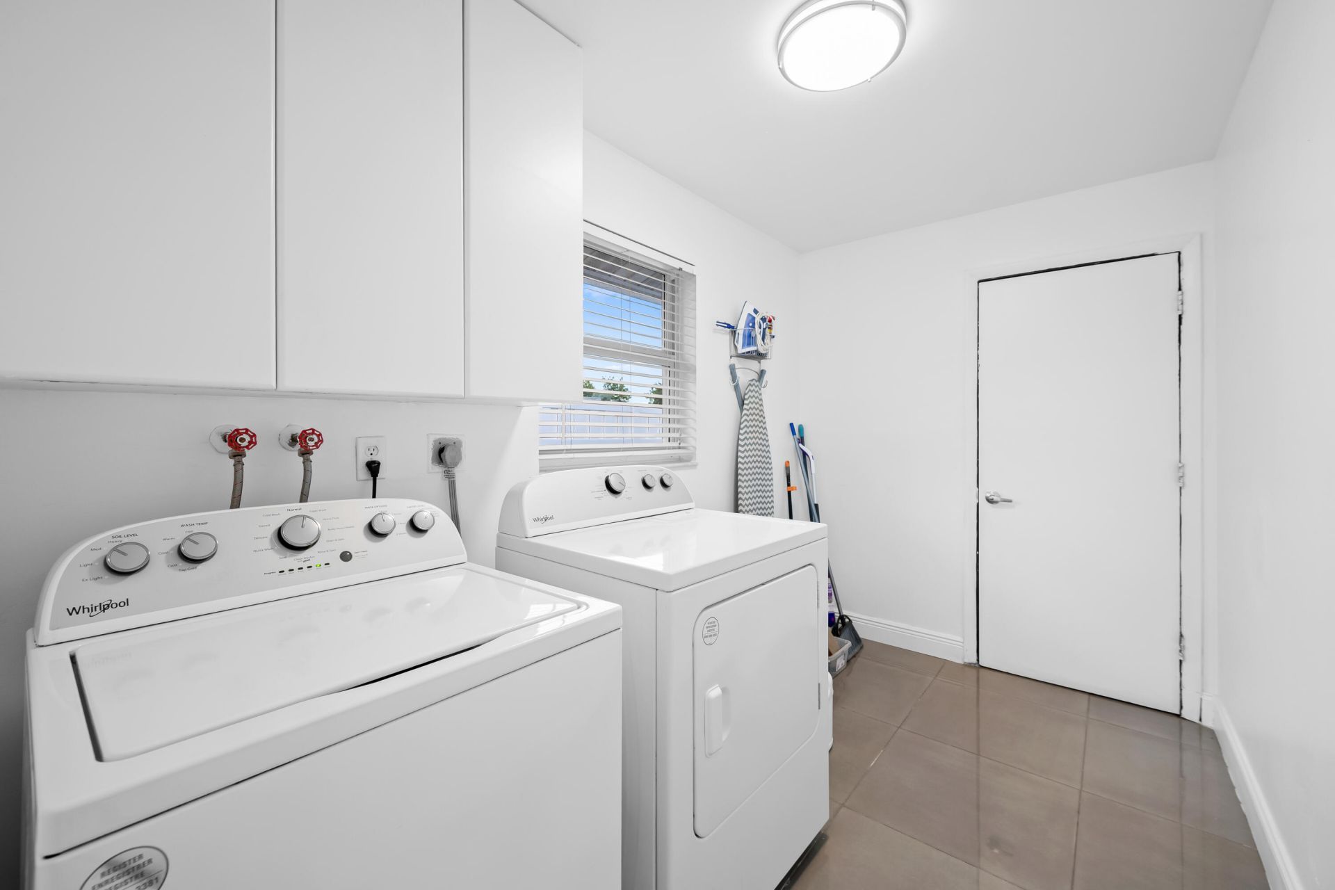 8552 Shadow Wood Boulevard, Coral Springs, FL 33071 Photo