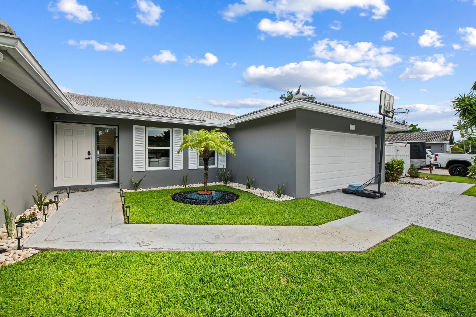 8552 Shadow Wood Boulevard, Coral Springs, FL 33071 Photo