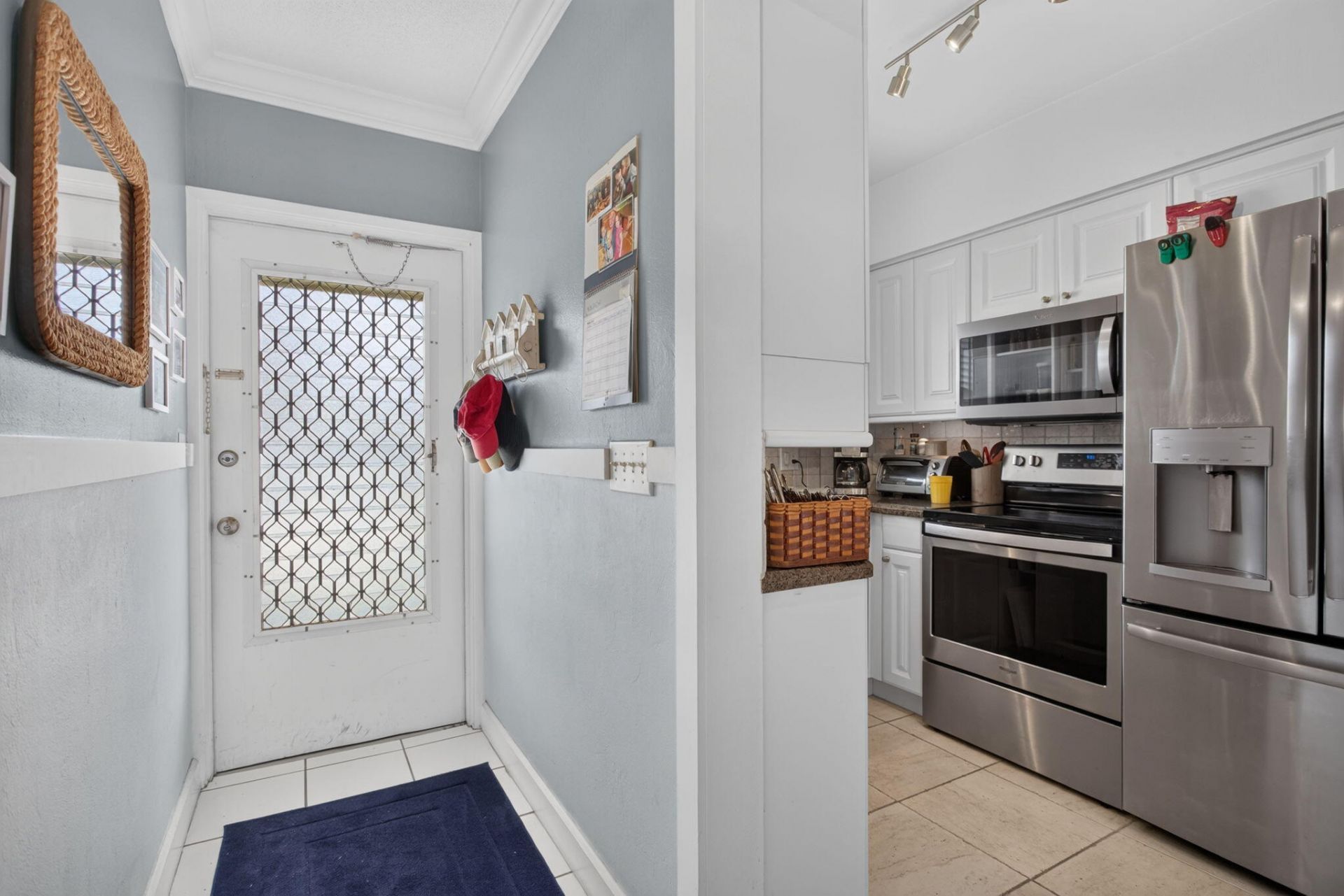 298 SE 6th Avenue, Unit 9, Pompano Beach, FL 33060 Photo