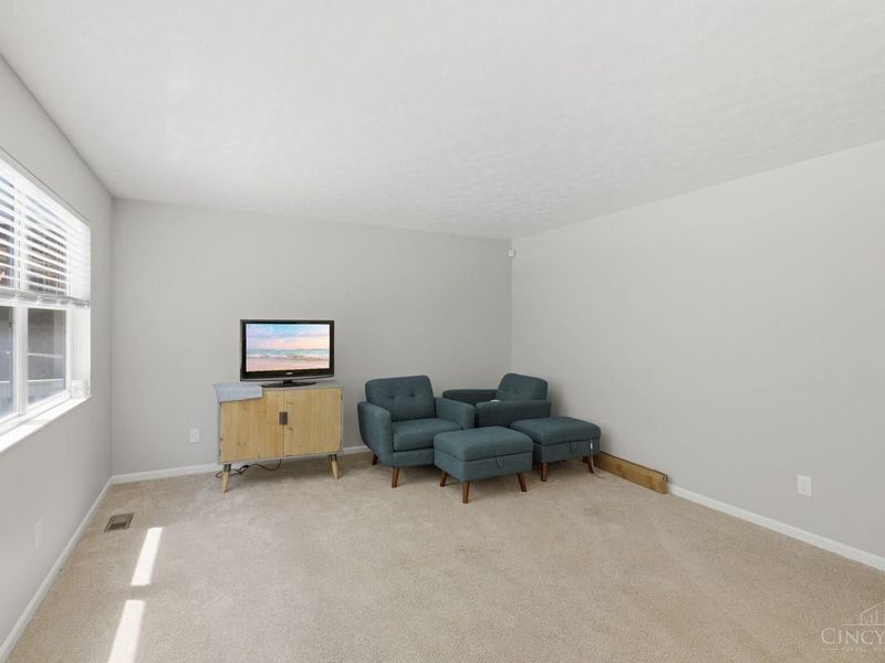 884 Venetian Terrace, Cincinnati, OH 45224 Photo 15