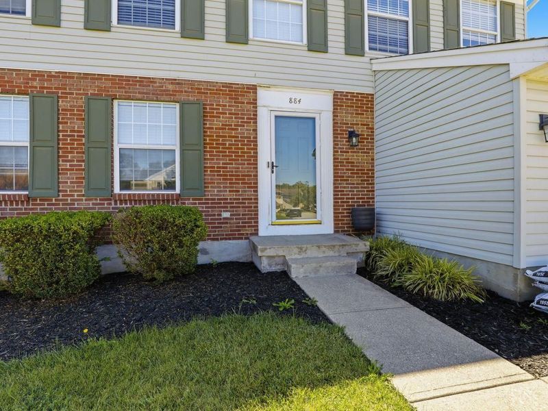 884 Venetian Terrace, Cincinnati, OH 45224 Photo 3