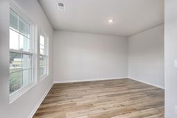 816 Wild Indigo Dr  photo 4