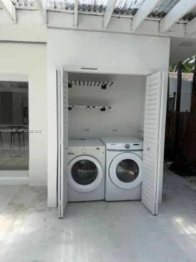1047 NE 84th St , Miami, FL 33138 Photo