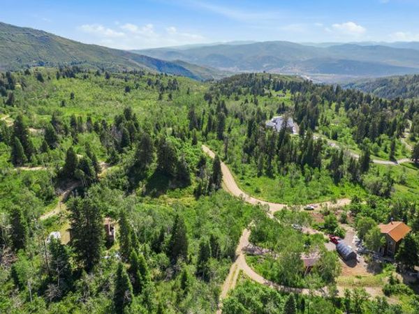 1005 W OAK RD , Coalville, UT 84017