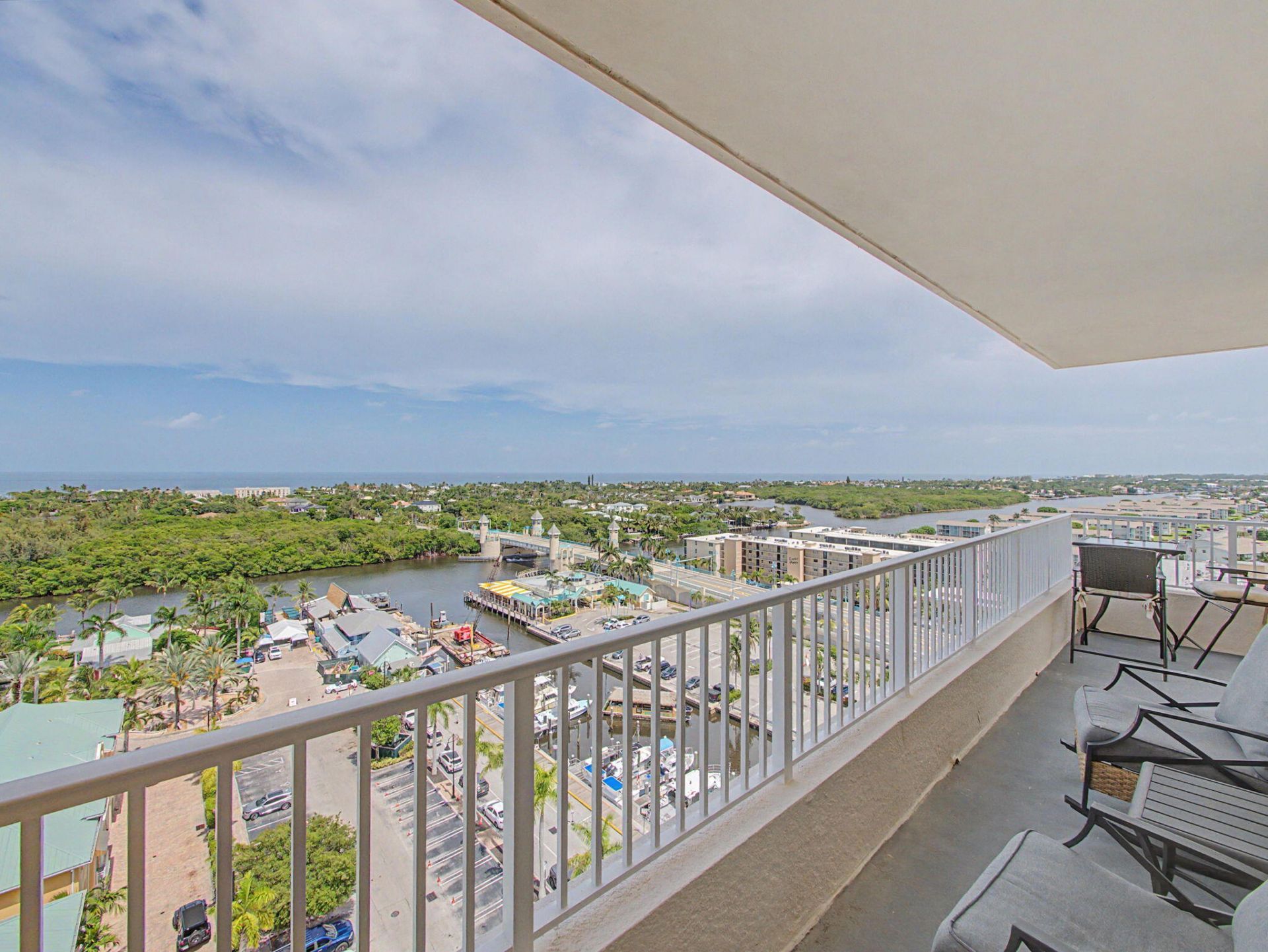625 Casa Loma Boulevard, Unit 1402, Boynton Beach, FL 33435 Photo