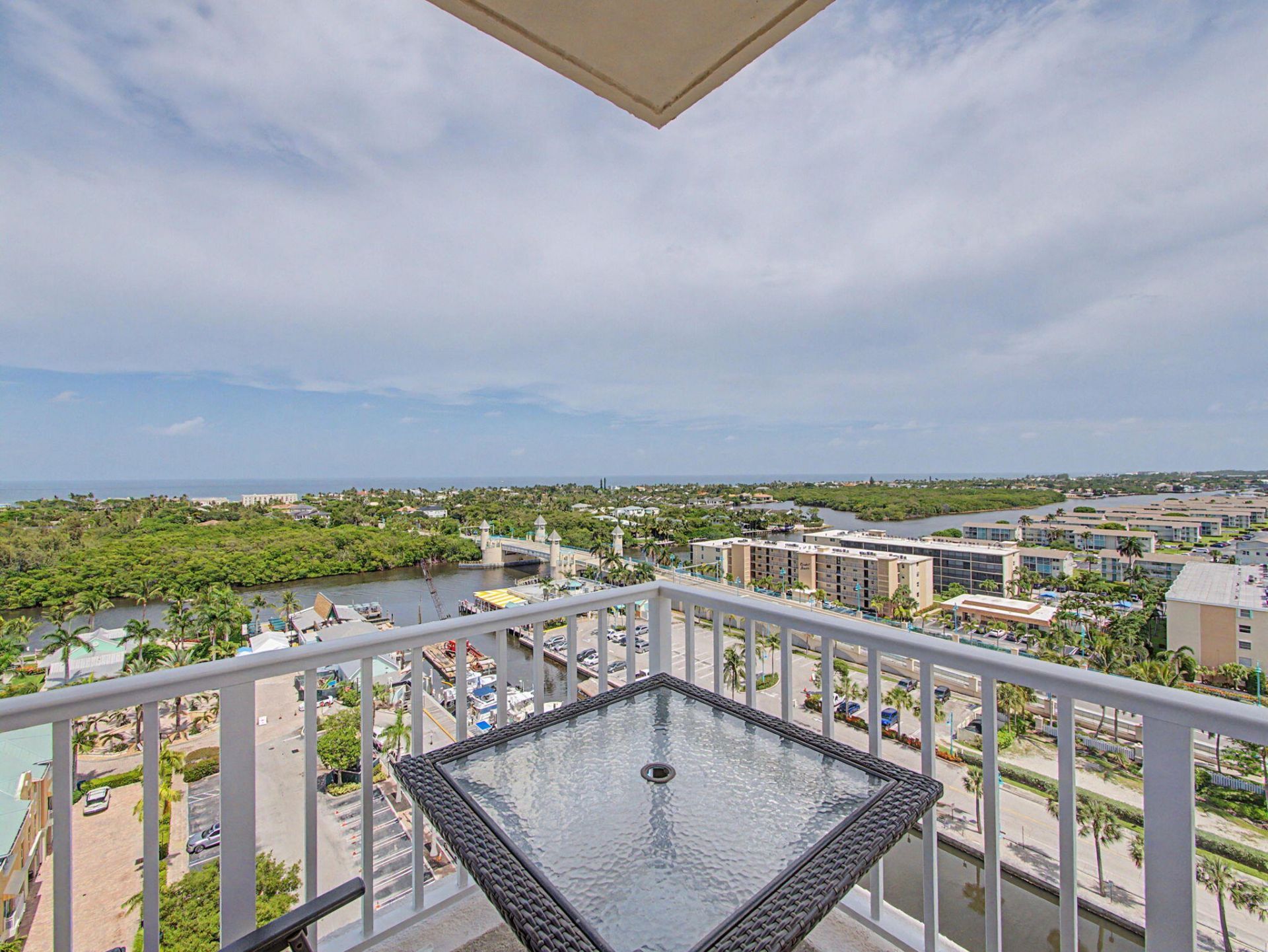 625 Casa Loma Boulevard, Unit 1402, Boynton Beach, FL 33435 Photo