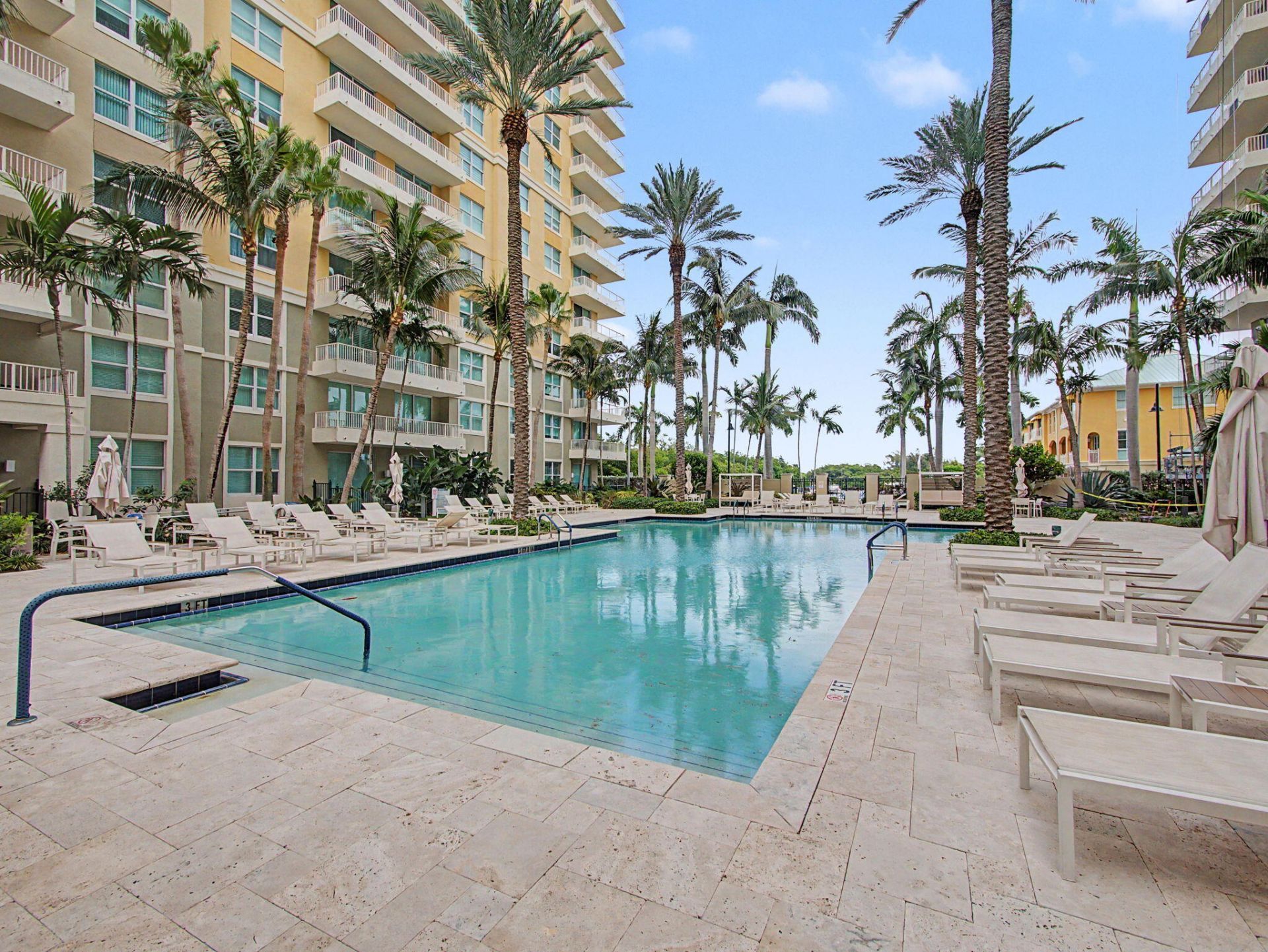625 Casa Loma Boulevard, Unit 1402, Boynton Beach, FL 33435 Photo