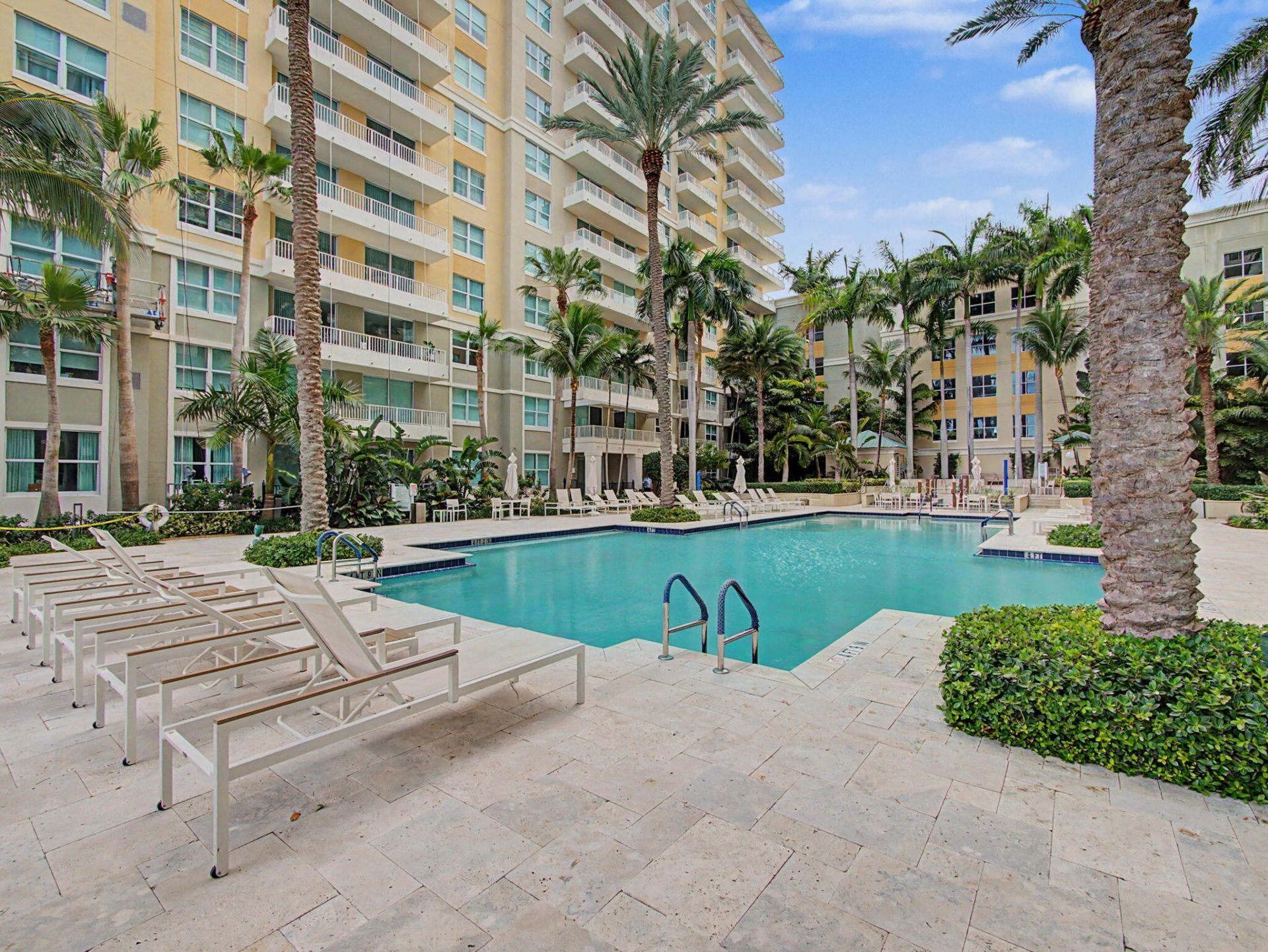 625 Casa Loma Boulevard, Unit 1402, Boynton Beach, FL 33435 Photo