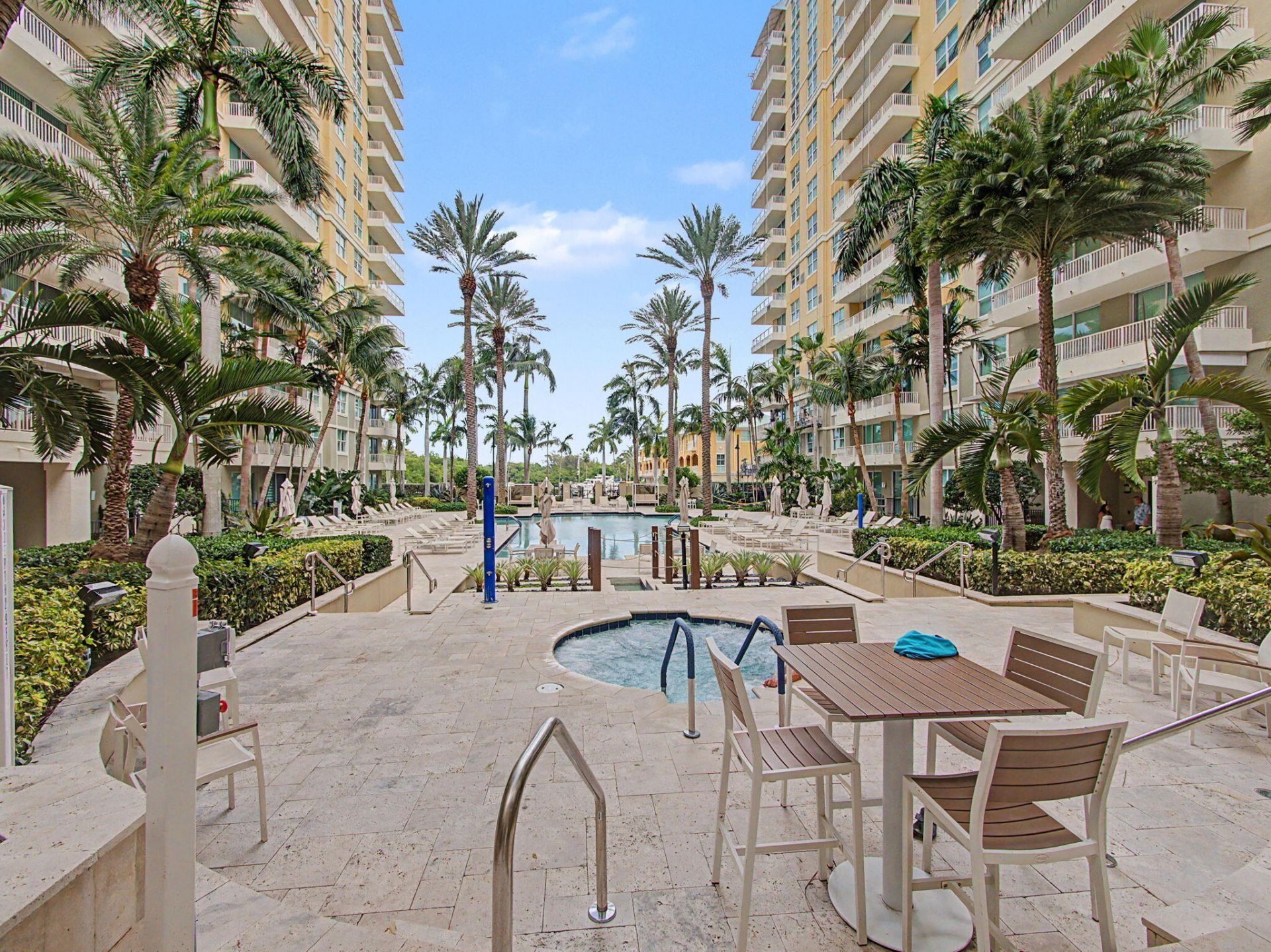 625 Casa Loma Boulevard, Unit 1402, Boynton Beach, FL 33435 Photo