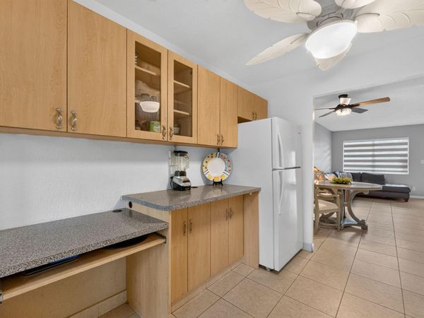 251 NW 76th Avenue, Unit 105, Margate, FL 33063