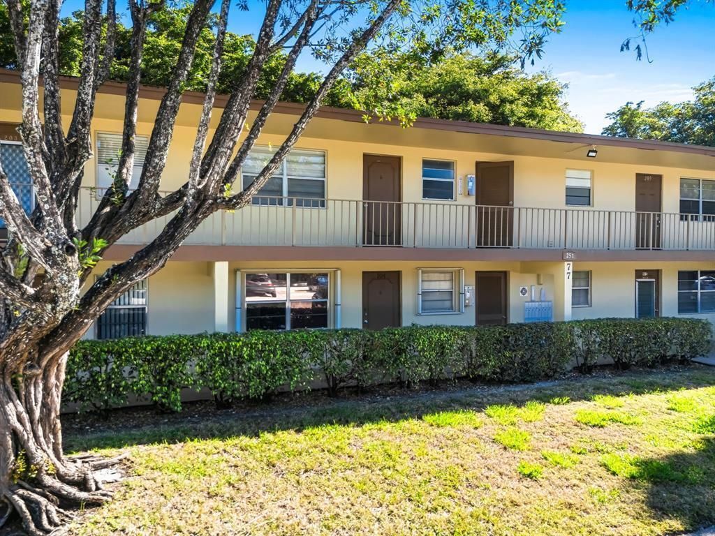 251 NW 76th Avenue, Unit 105, Margate, FL 33063 Photo