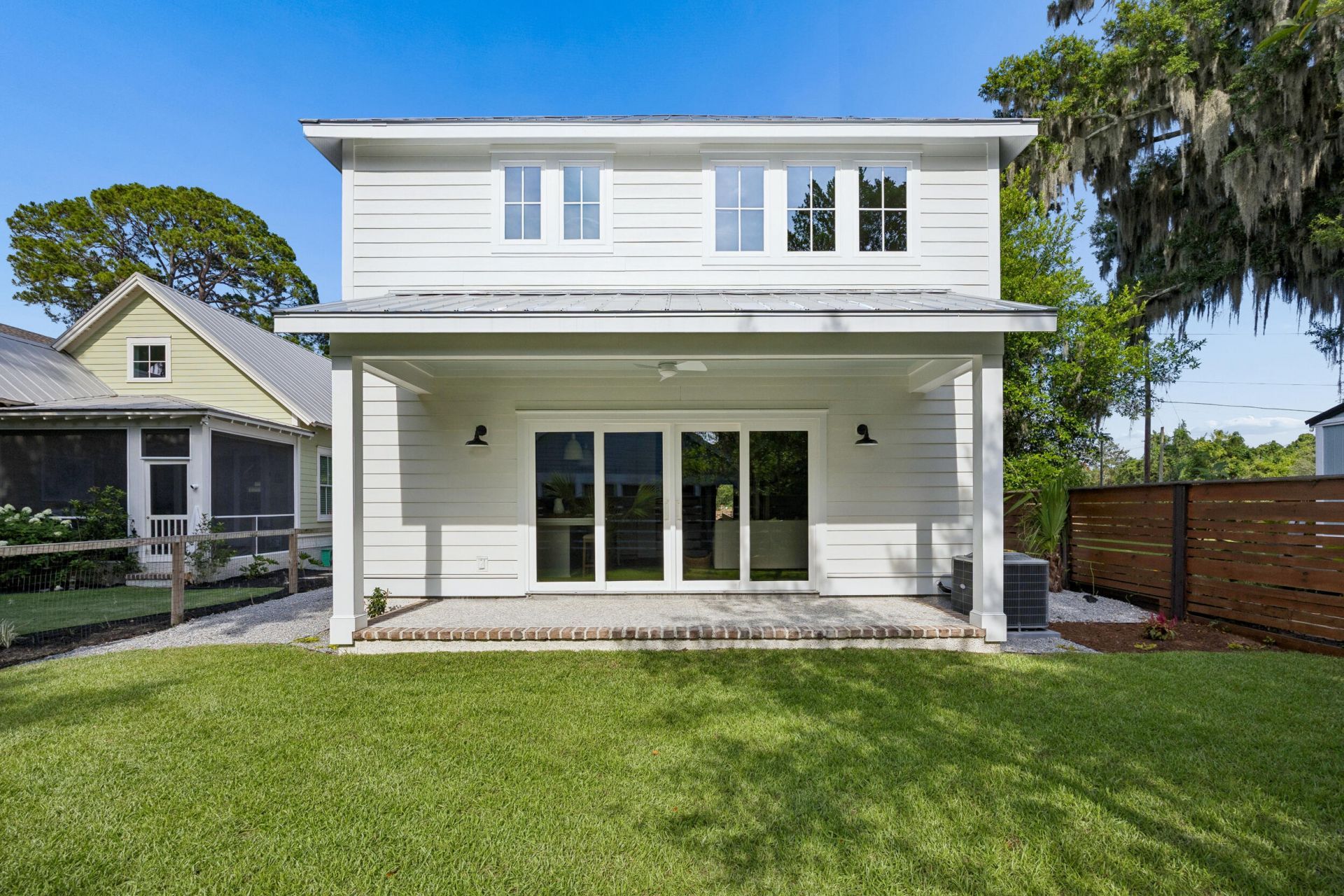 608 Pilot Street Photo 32