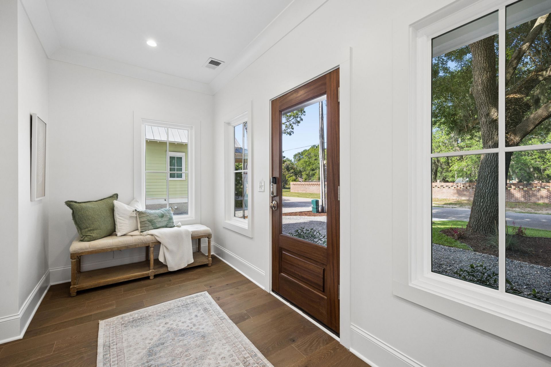 608 Pilot Street Photo 4