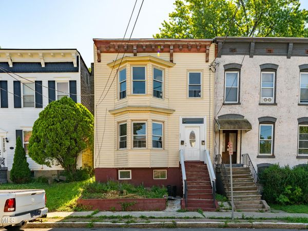 233 S Swan Street, Albany, NY 12202