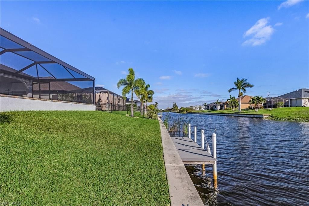 805 SW 8th Ct , Cape Coral, FL 33991 Photo
