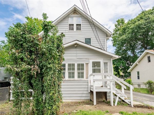 757 Baird Street , Akron, OH 44306