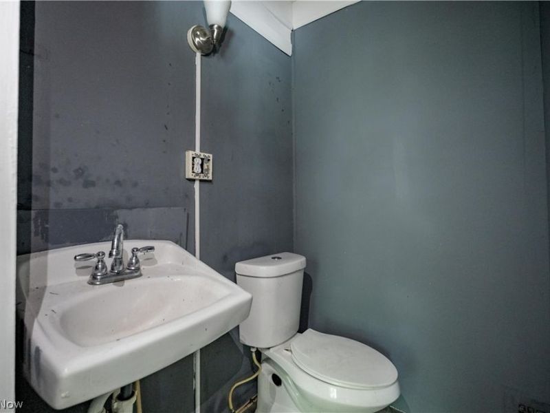 757 Baird Street, Akron, OH 44306 Photo 14