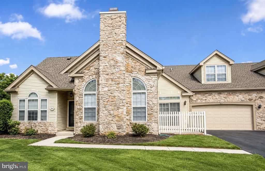 25 LEGACY OAKS DRIVE, RICHBORO, PA 18954