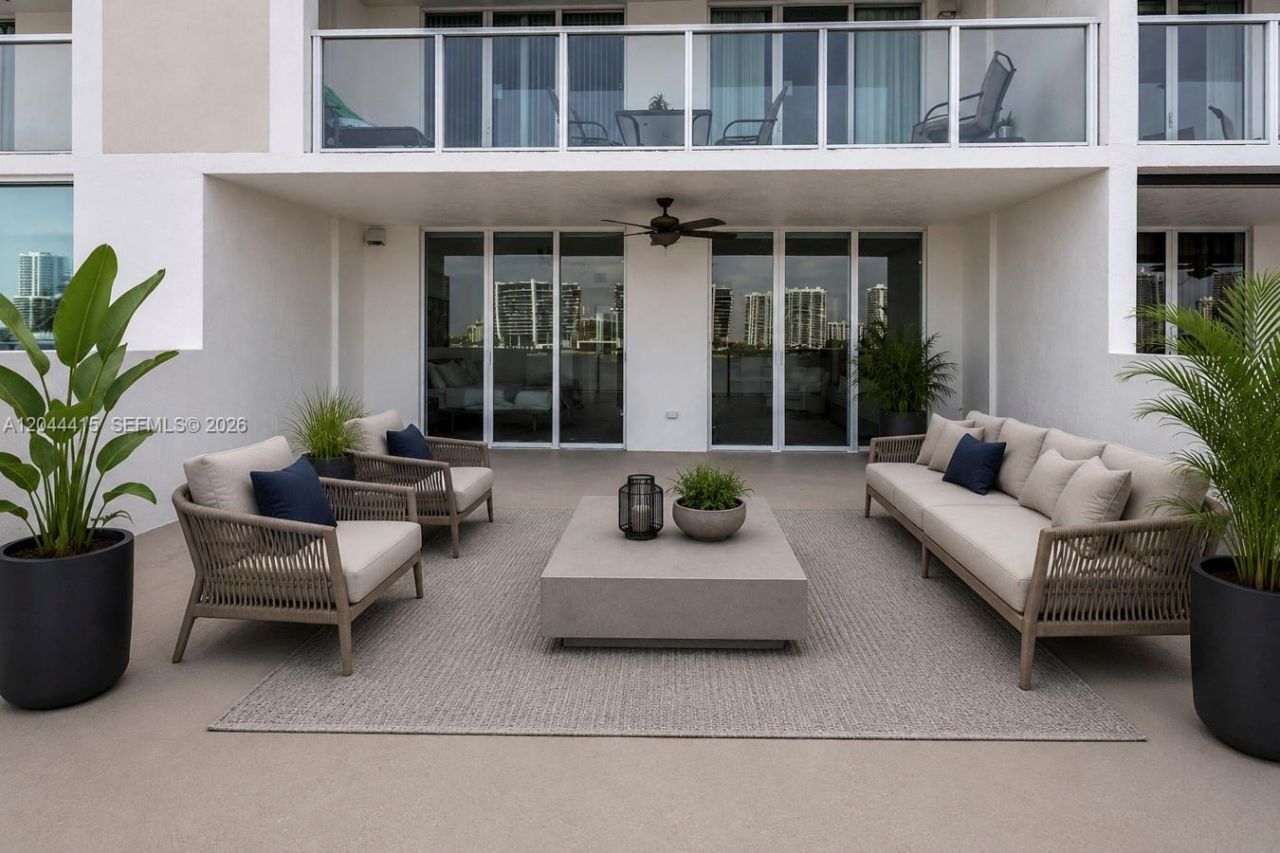 18100 N Bay Rd , Unit 304, Sunny Isles Beach, FL 33160 Photo