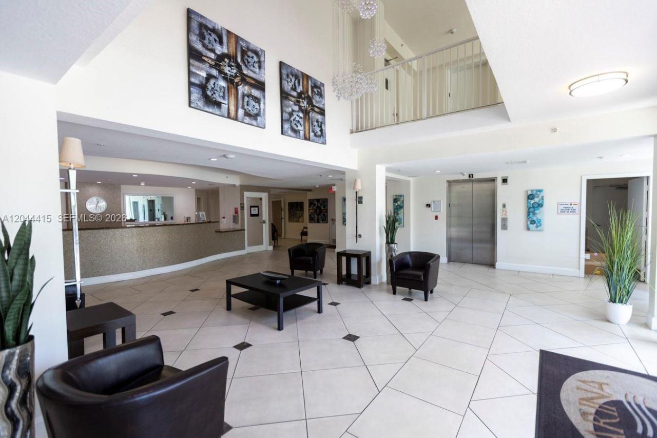 18100 N Bay Rd , Unit 304, Sunny Isles Beach, FL 33160 Photo